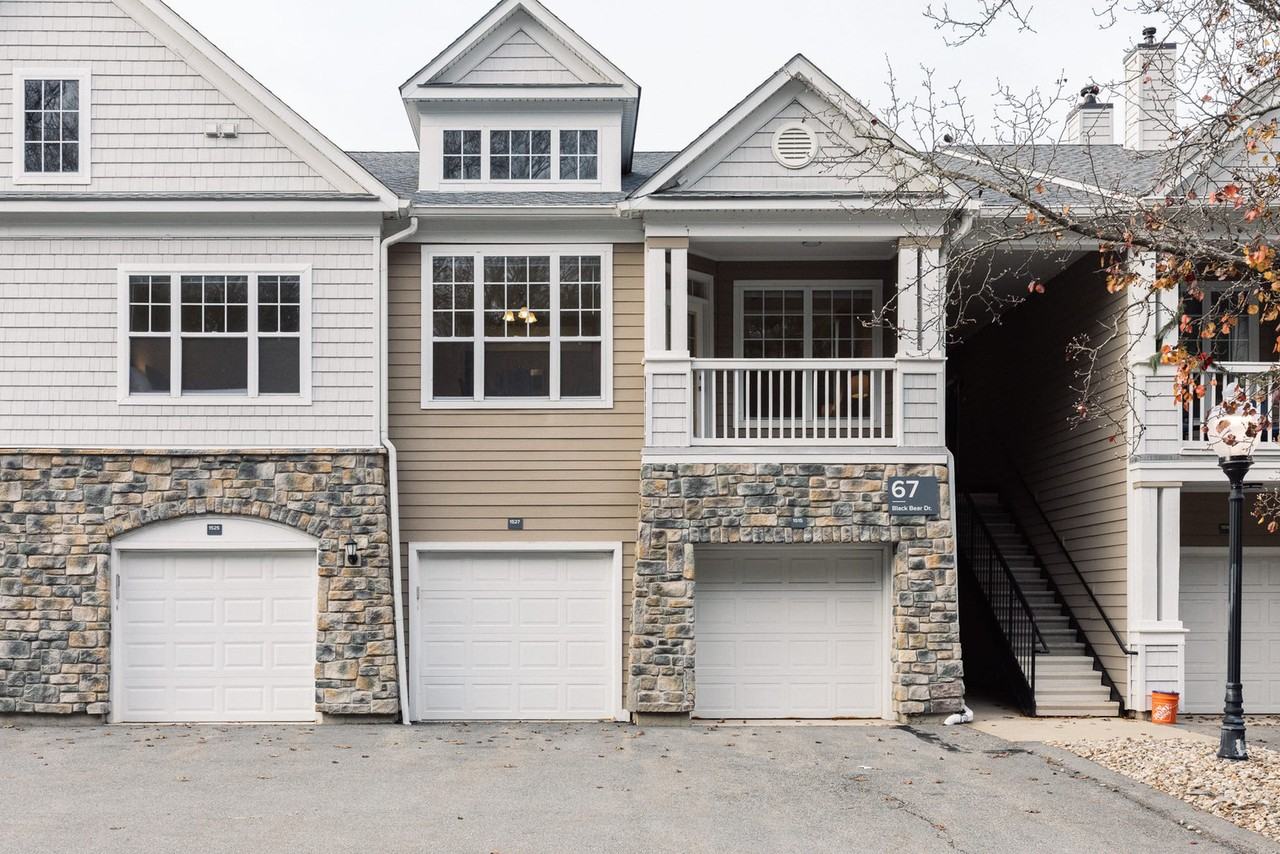 1449 Main St #1050353P - Photo 4 of 24