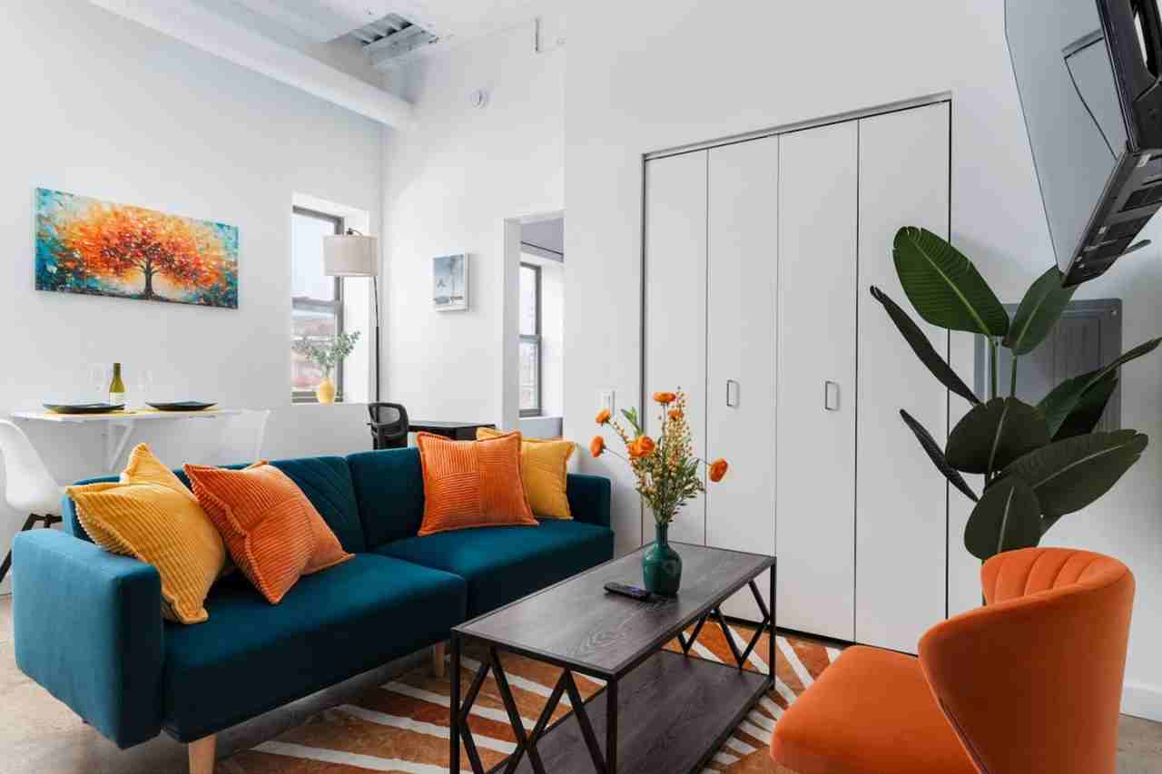 1049 W Lawrence Ave #1058519P - Photo 4 of 33