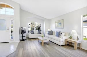 featured image of 7832 Myrtle Oak Ln