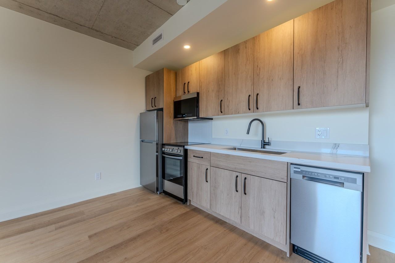 11 Robert Street #404 - Photo 6 of 8