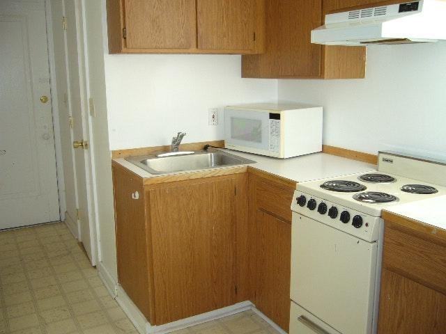 5100 26th Ave Ne - Photo 3 of 13