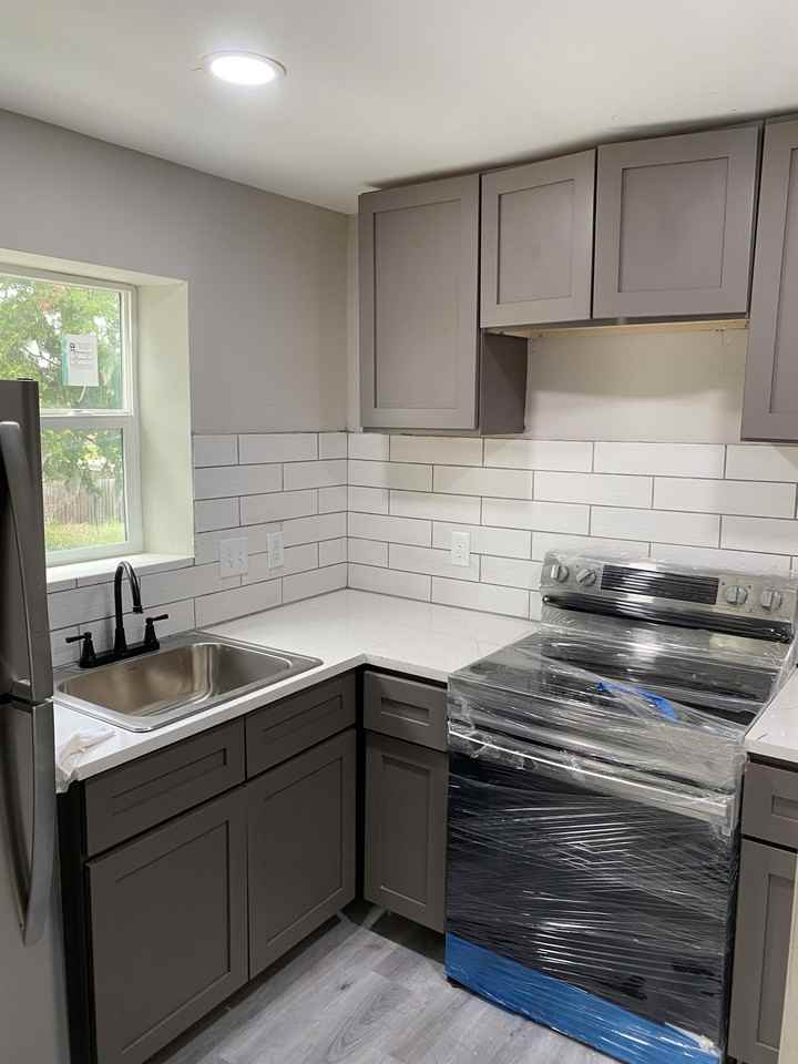 521 East Jackson Street #B - Photo 3 of 20