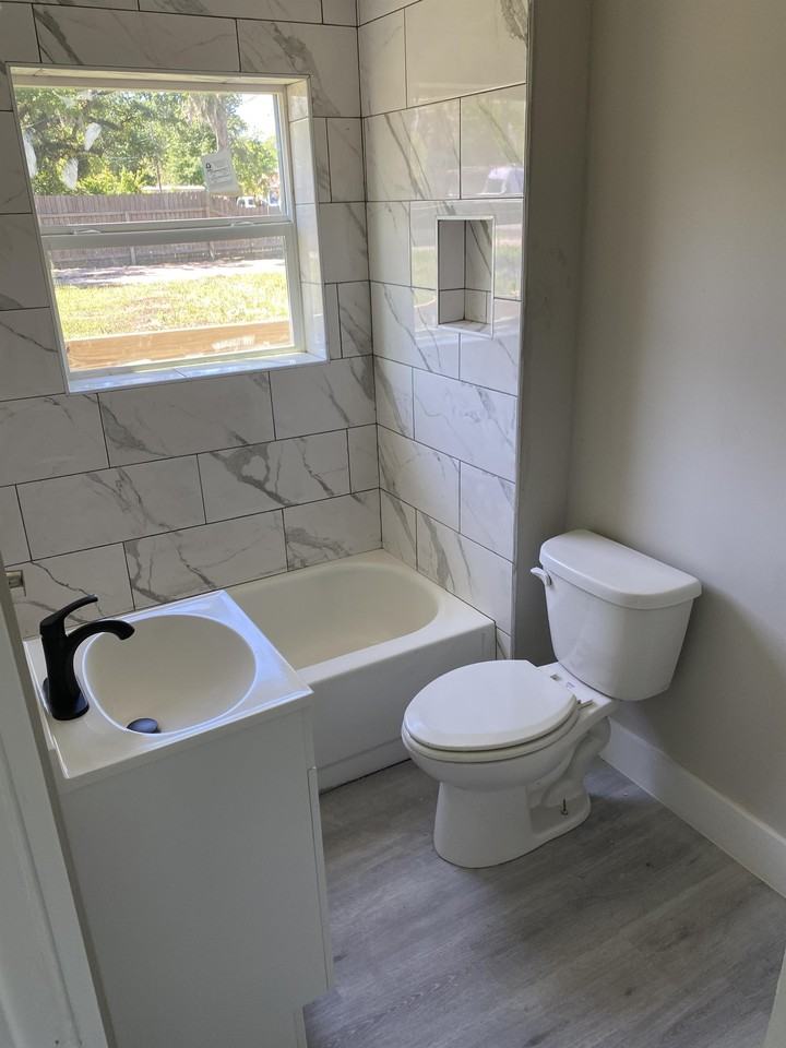 521 E Jackson St #B - Photo 6 of 20