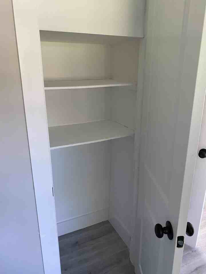 521 E Jackson St #B - Photo 2 of 20