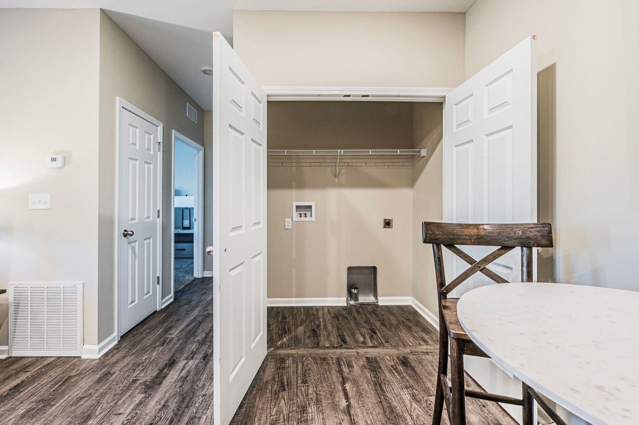 Lynnwood Apartments - Photo 5 of 23
