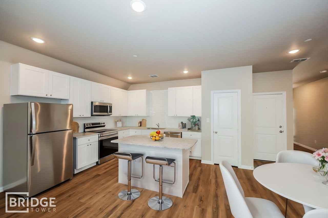 1260 Sunnyvale Ln - Photo 5 of 12