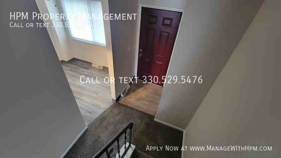 208 Northwest Ave #C - Photo 3 of 11