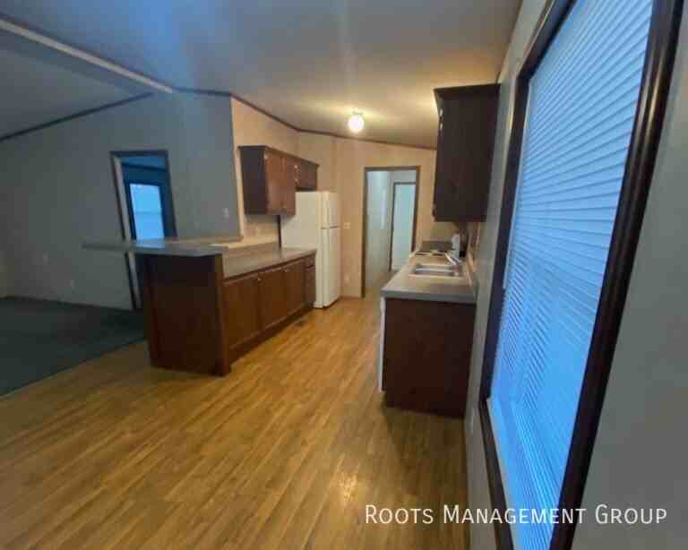 121 Ne Coachlight Dr #121 - Photo 3 of 11