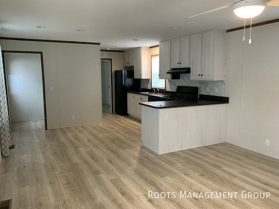 13066 Allen Ct #57 - Photo 2 of 11