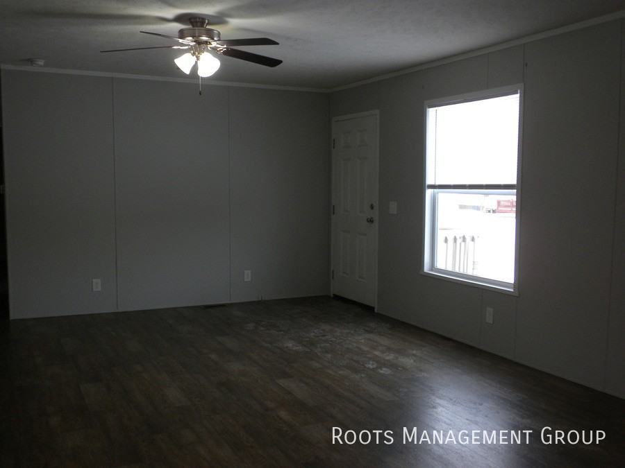 735 Gee St #108 - Photo 3 of 14