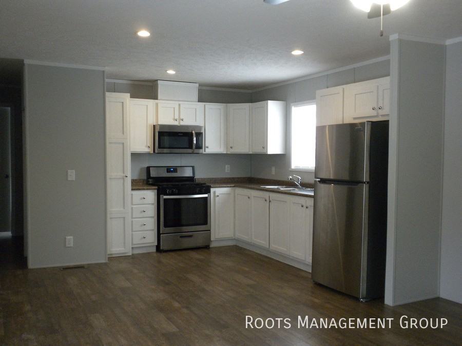 735 Gee St #108 - Photo 2 of 14