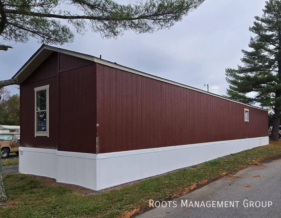 25 Riviera Courts Dr #25 - Photo 2 of 11