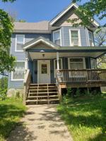featured image of 240 240 E Rice Street - B East Side-Toress