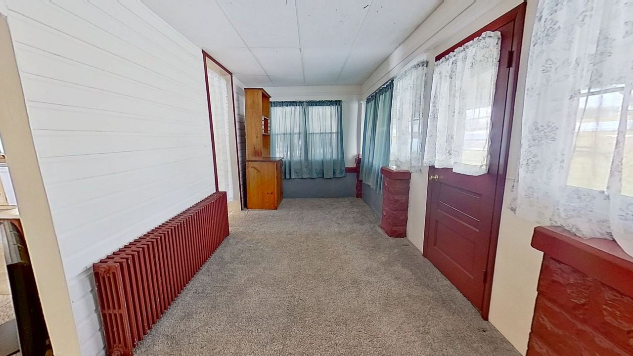13728 Winterstown Rd - Photo 2 of 13