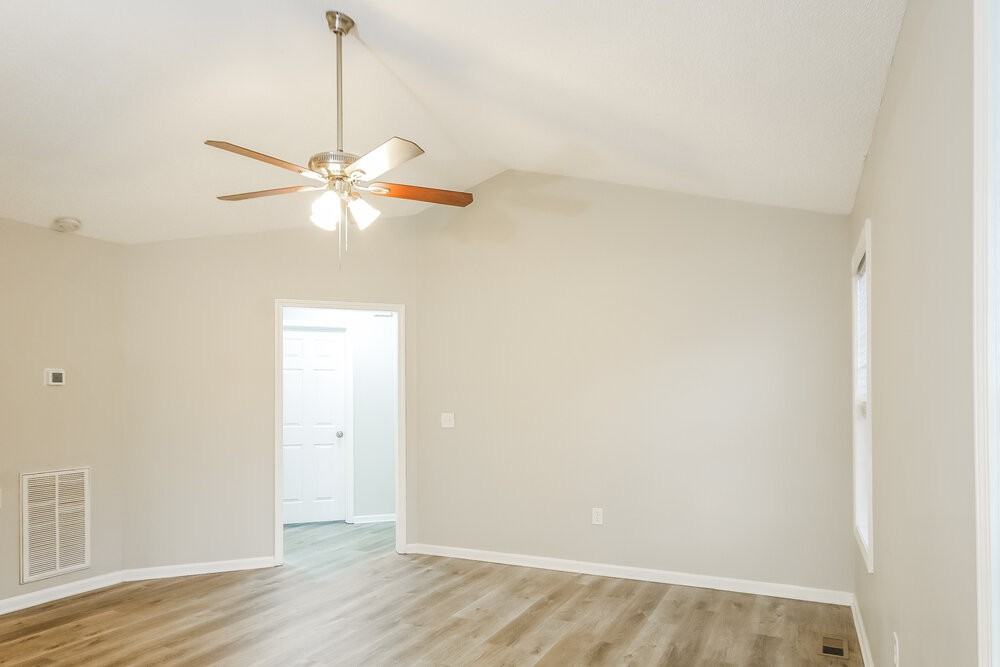 820 Turning Point Ln - Photo 4 of 16