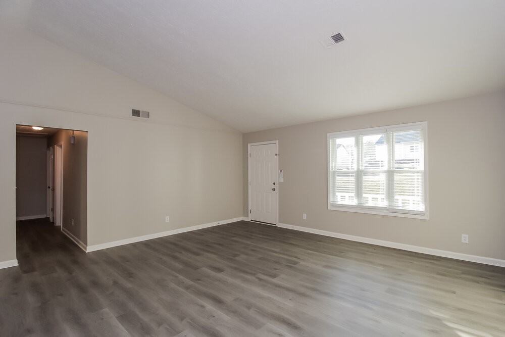 3000 Owens Meadow Dr Nw - Photo 4 of 16