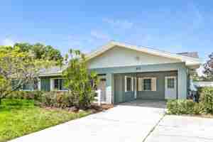 featured image of 515 S Nekoma Ave