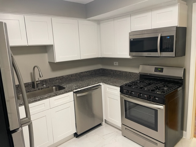 191 S Villa Ave #5 - Photo 5 of 14