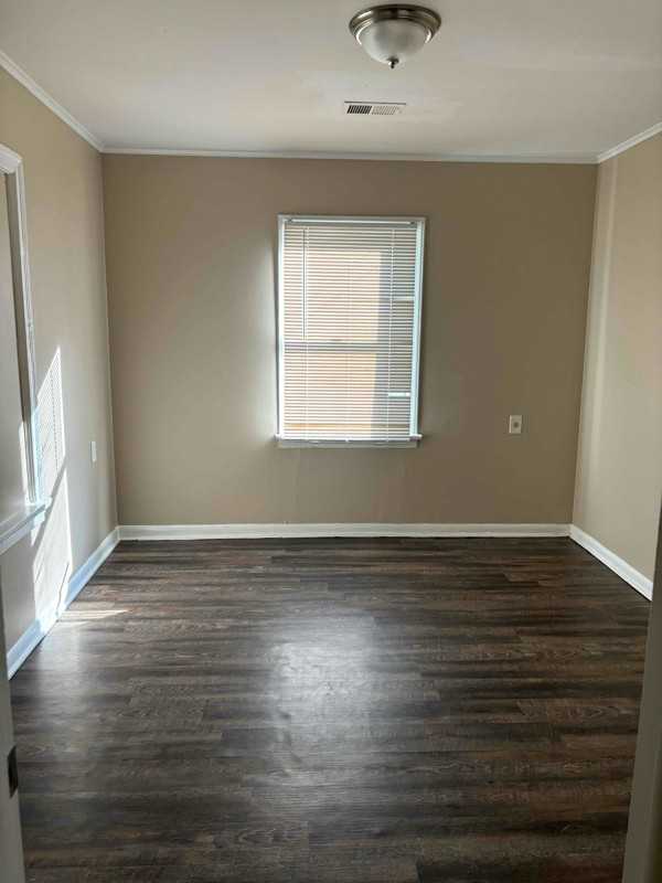 3067 Pershing Ave - Photo 6 of 15