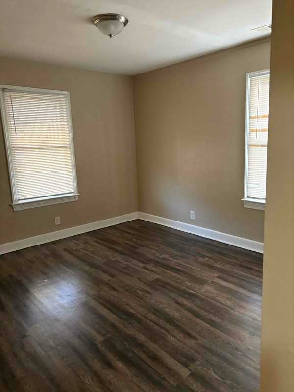 3067 Pershing Ave - Photo 7 of 15