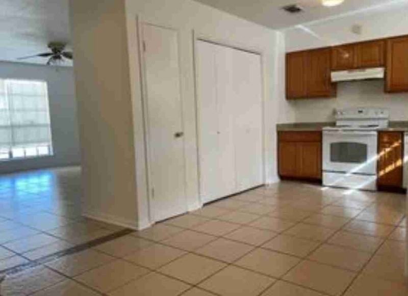 1805 Cedarhill Dr #A - Photo 4 of 12