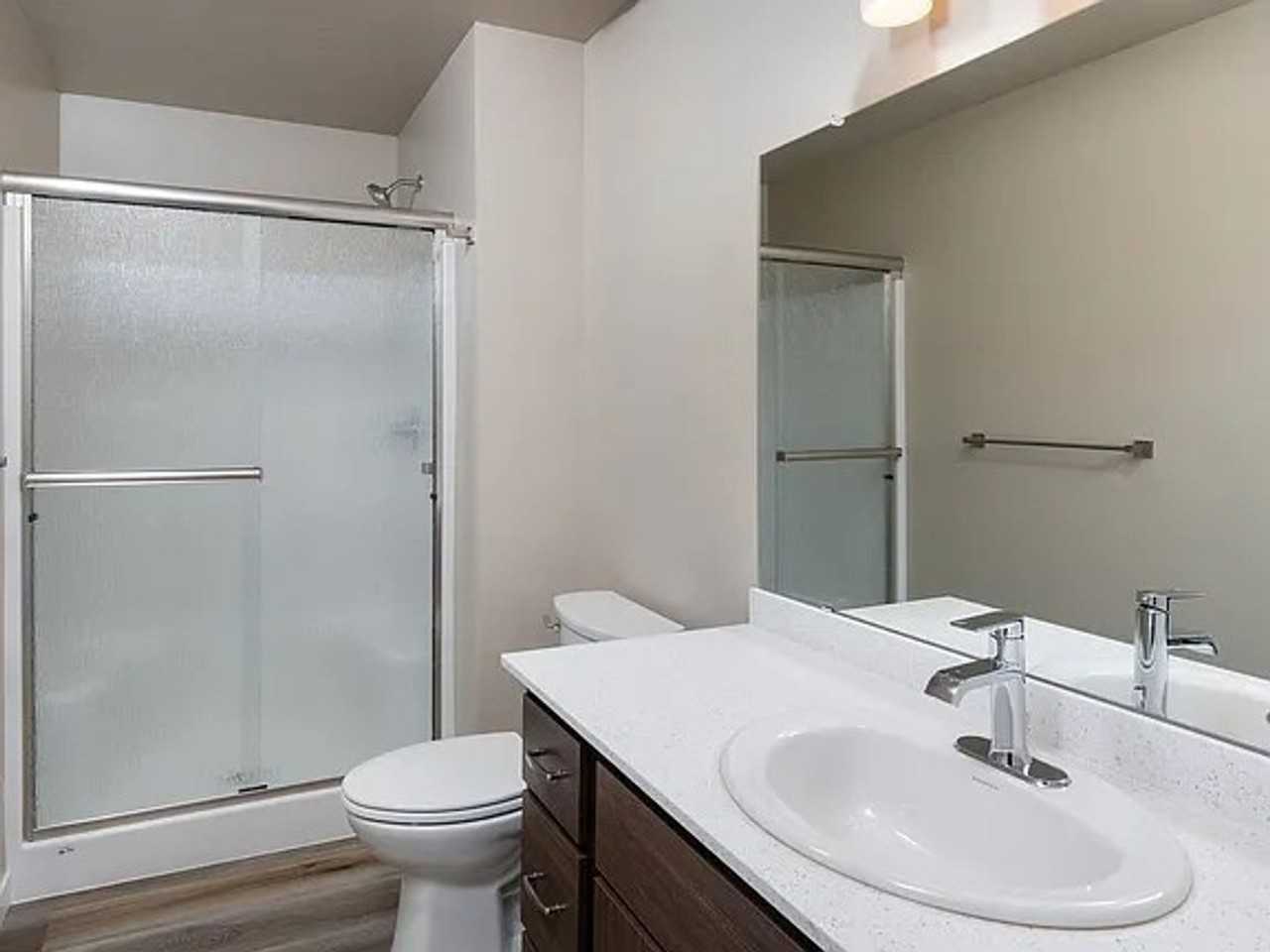 Salmon Crossing Apartments - Photo 6 of 13