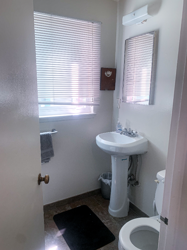 922 Academy Ave #1 - Photo 4 of 7