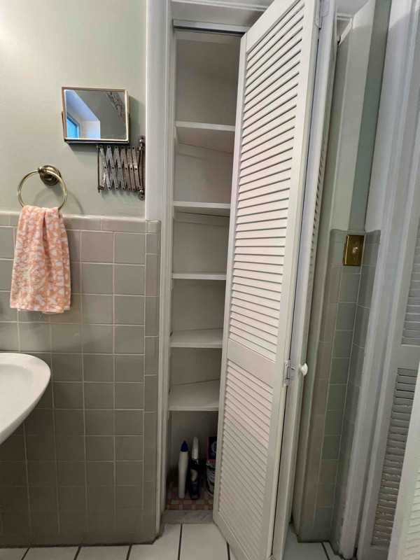 2102 Staples Ave - Photo 4 of 5