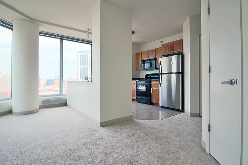 296 N Canal St - Photo 3 of 13