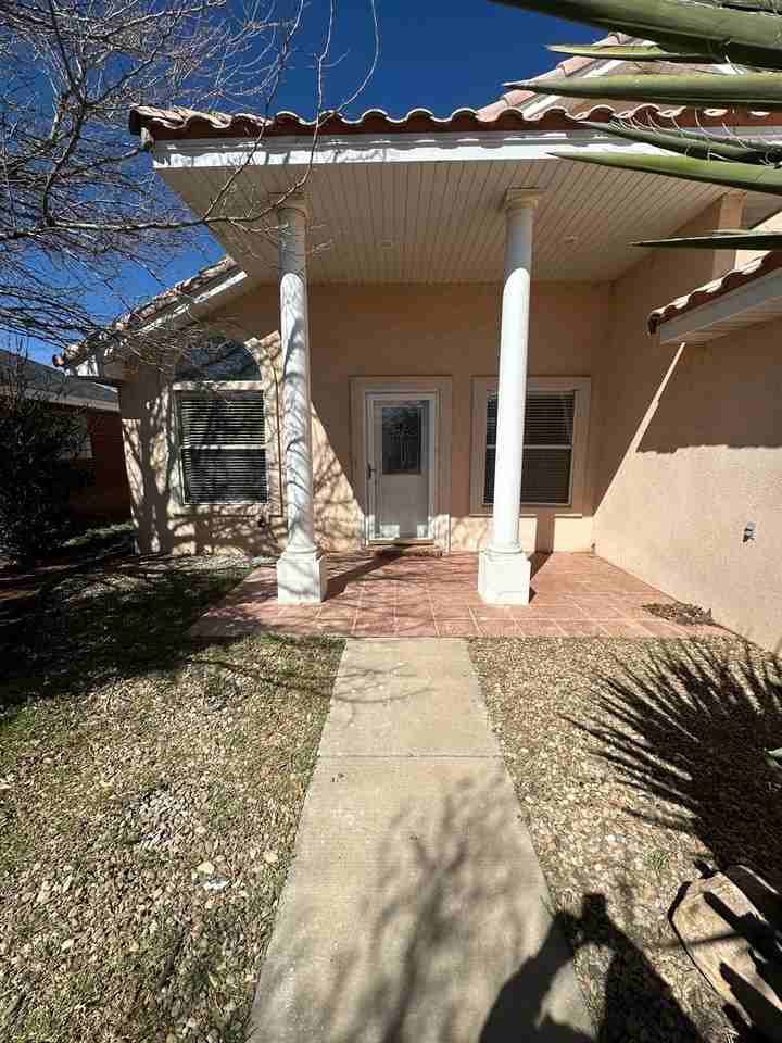 3804 Benjamin Davis Dr - Photo 2 of 23