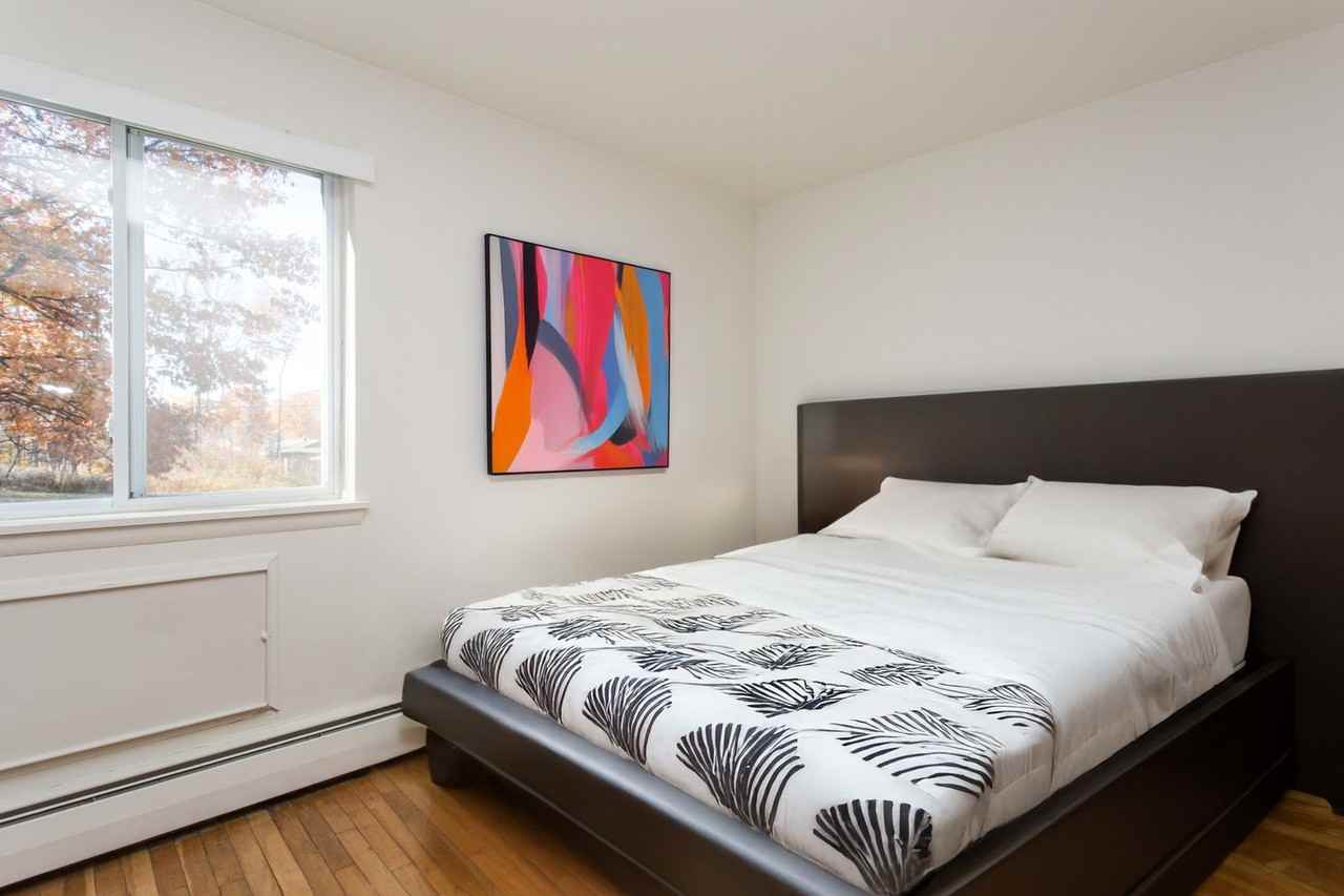 Anthos at Vestal - Photo 3 of 39