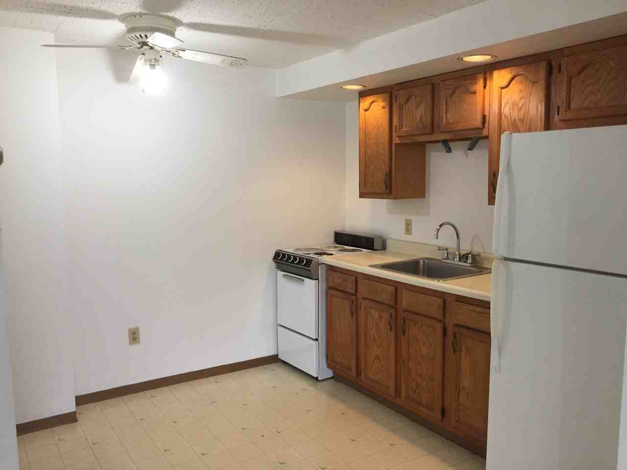 9 Sherman St - Photo 2 of 5