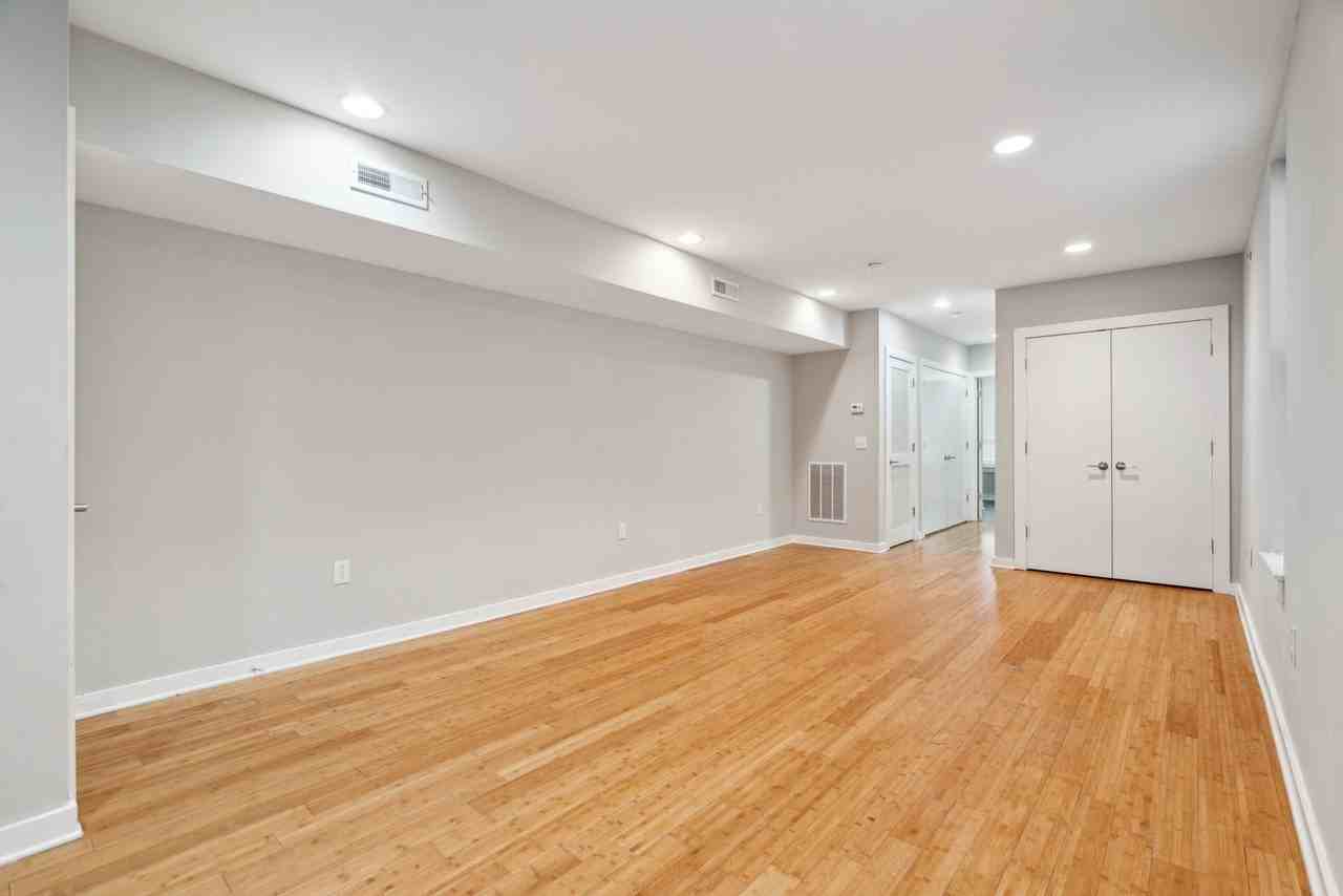 3044 Richmond Street - Photo 2 of 37