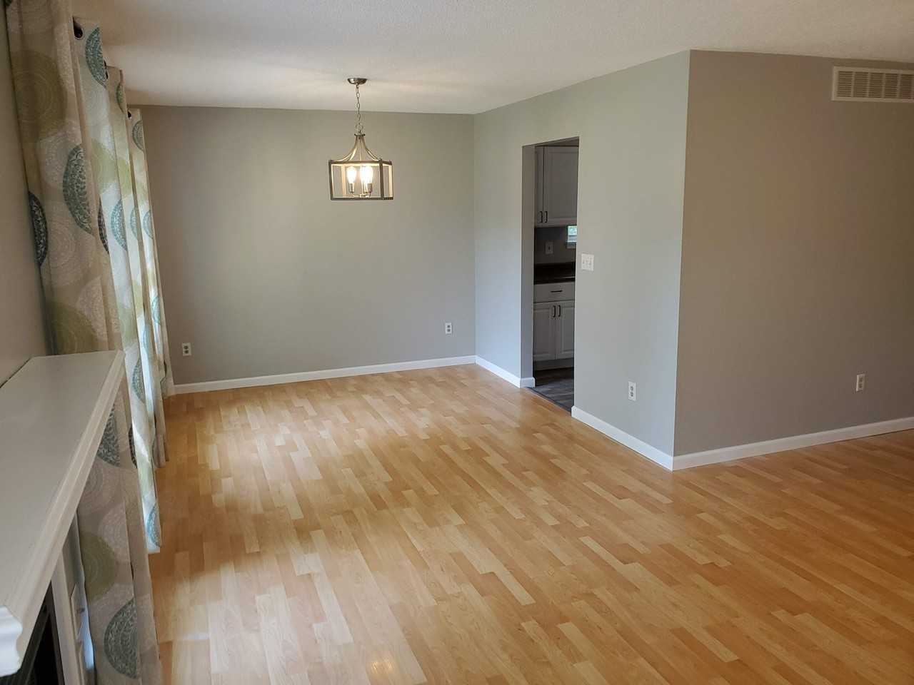 2304 S Hastings Ct - Photo 3 of 23