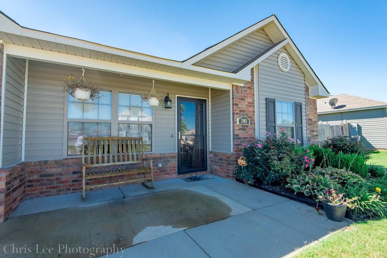3103 Sw Greensprings Rd - Photo 3 of 13