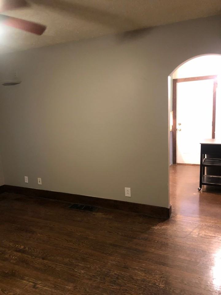 502 E 13th St - Photo 4 of 12