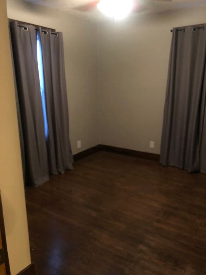 502 E 13th St - Photo 7 of 12