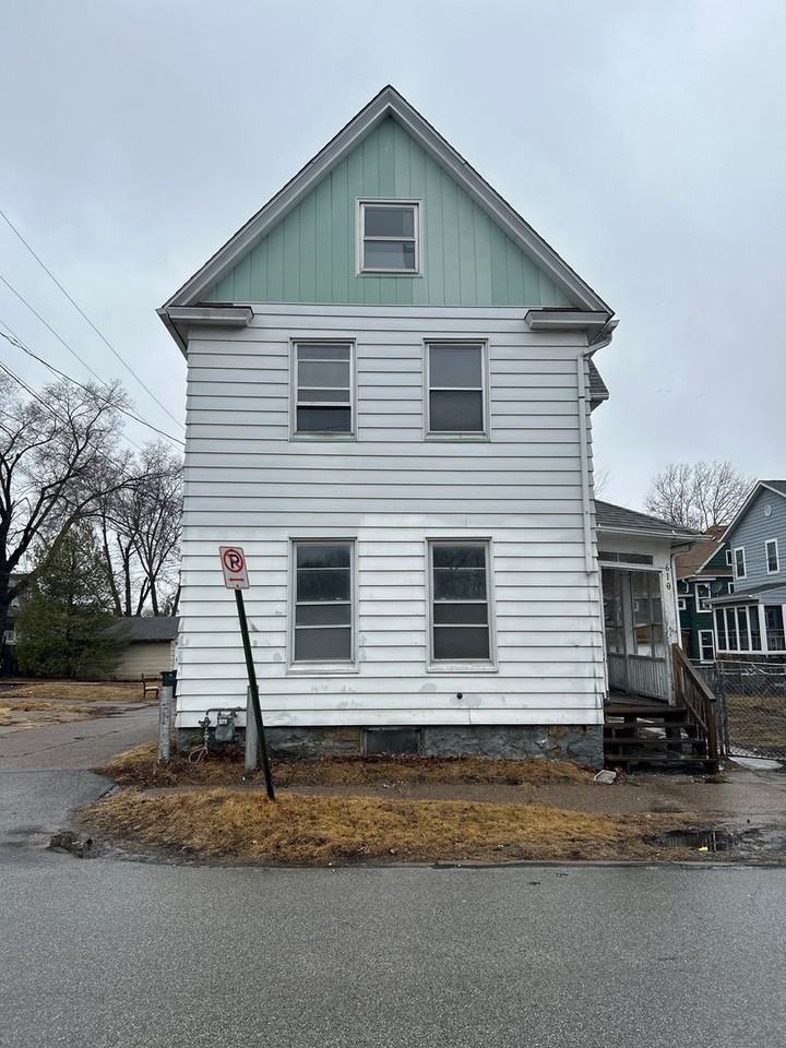 610 28th St - Photo 2 of 26