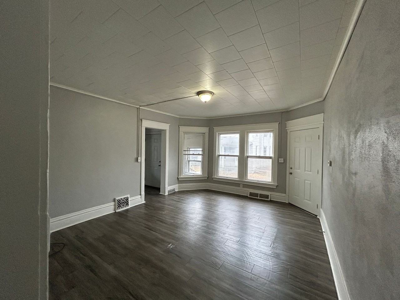 610 28th St - Photo 5 of 26