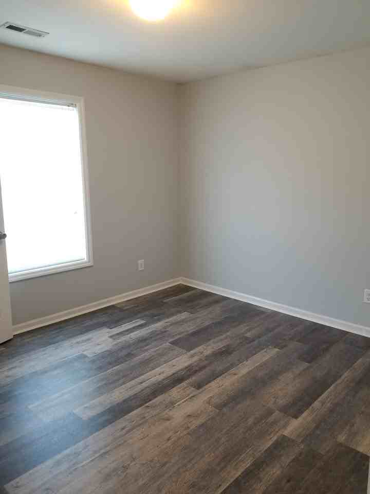 15 Coats Cir - Photo 7 of 8