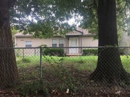 featured image of 1507 N Florence Ave