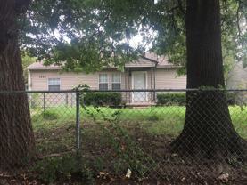 1507 N Florence Ave - Photo 1 of 1