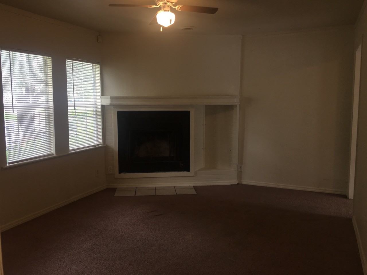 1507 N Florence Ave - Photo 6 of 10