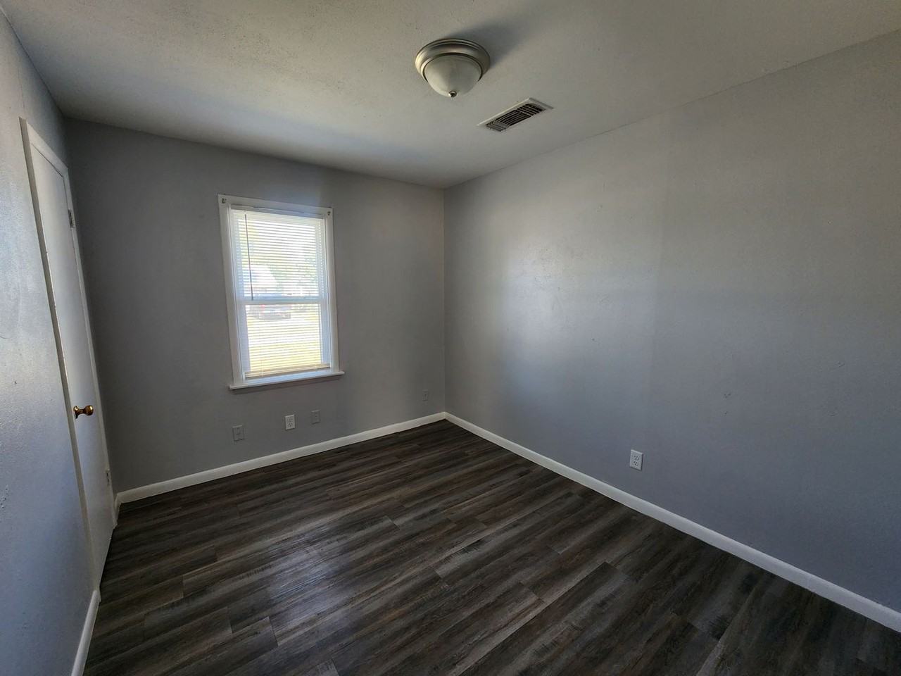 2714 Wichita Ave - Photo 6 of 9