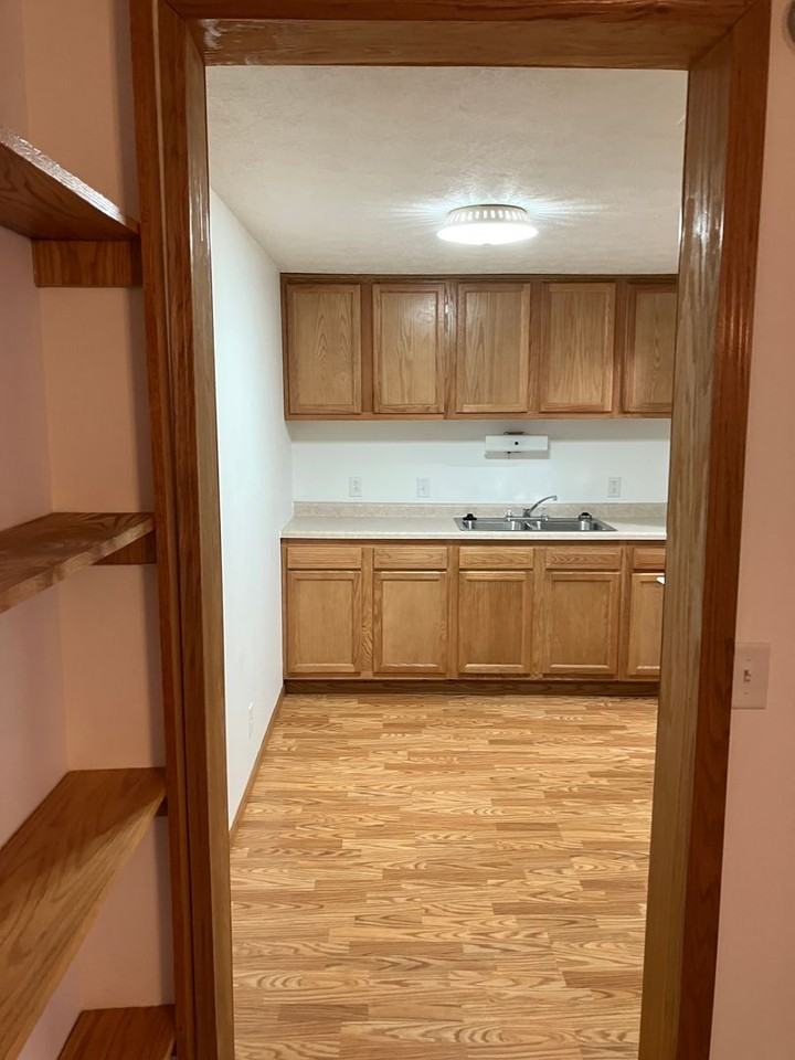 32 Meadowview Ter - Photo 3 of 26