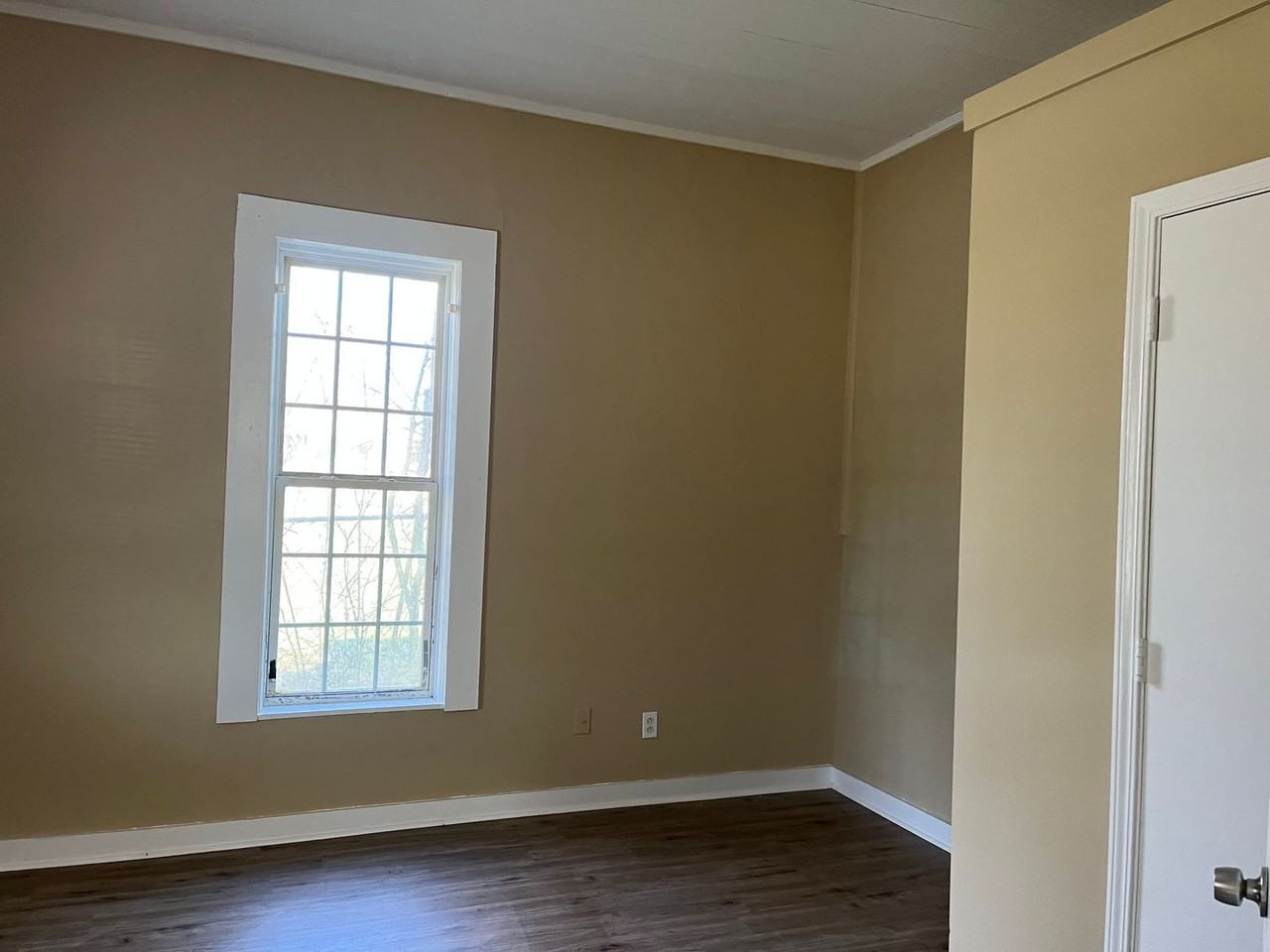 629 Wright St - Photo 3 of 12