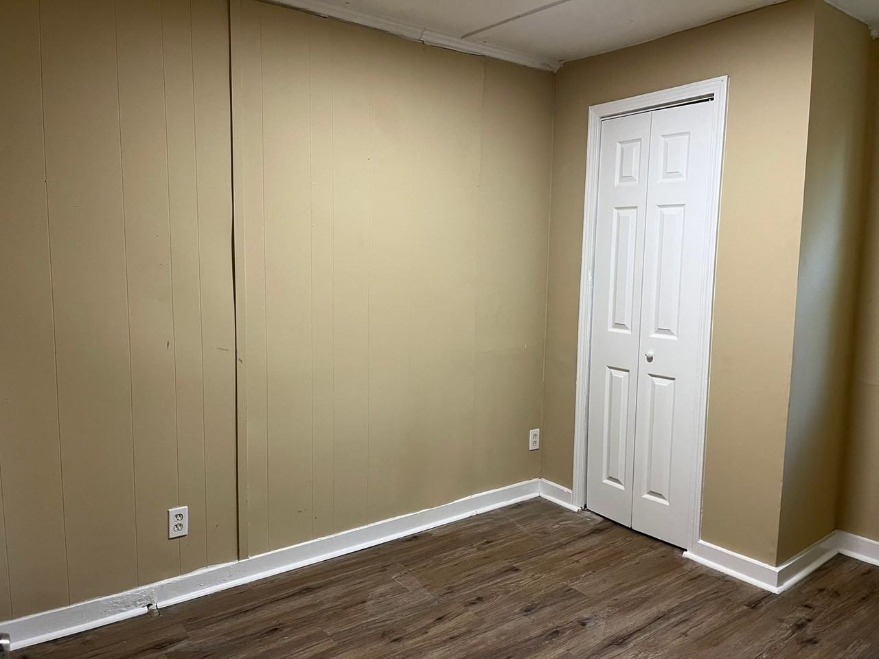 629 Wright St - Photo 7 of 12