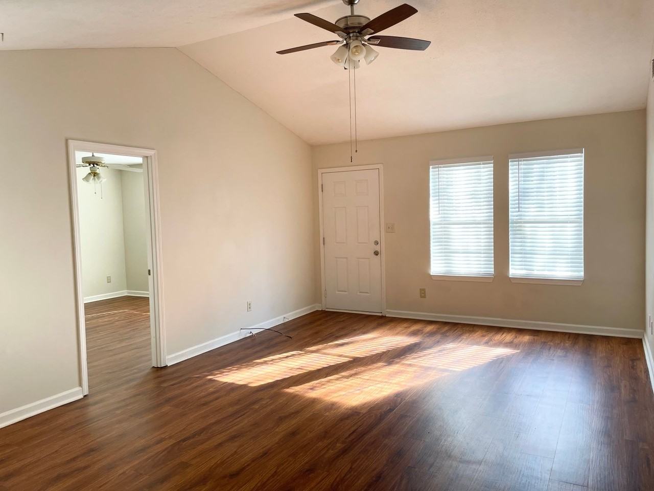 140 Prestigious Pl - Photo 3 of 25