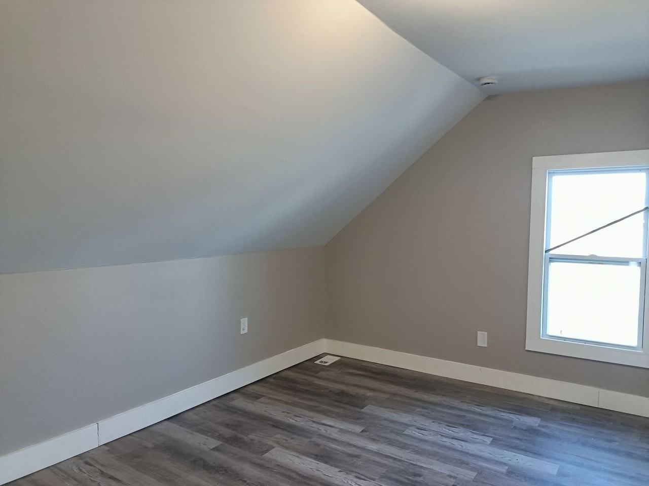 4787 N Sherman Blvd - Photo 2 of 18