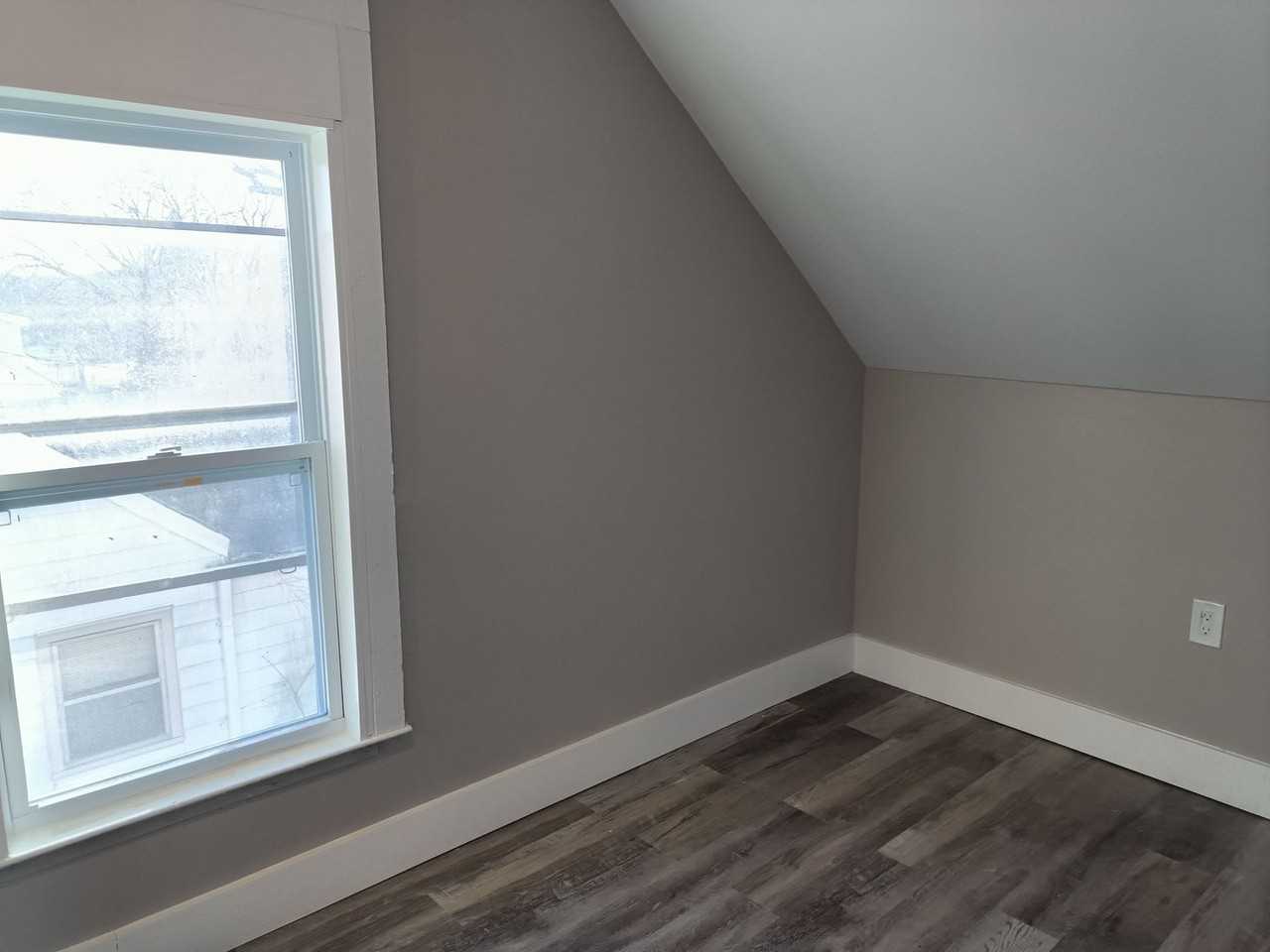 4787 N Sherman Blvd - Photo 3 of 18